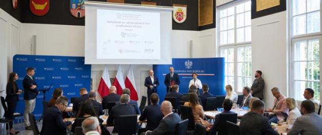 W stolicy Wielkopolski rozpoczęły się regionalne konsultacje przedsiębiorców dot. odbudowy Ukrainy
